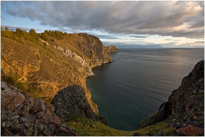 Mga Piyesta Opisyal sa Lake Baikal sa Taglagas: Patungo sa Hindi Alam na Kalaliman